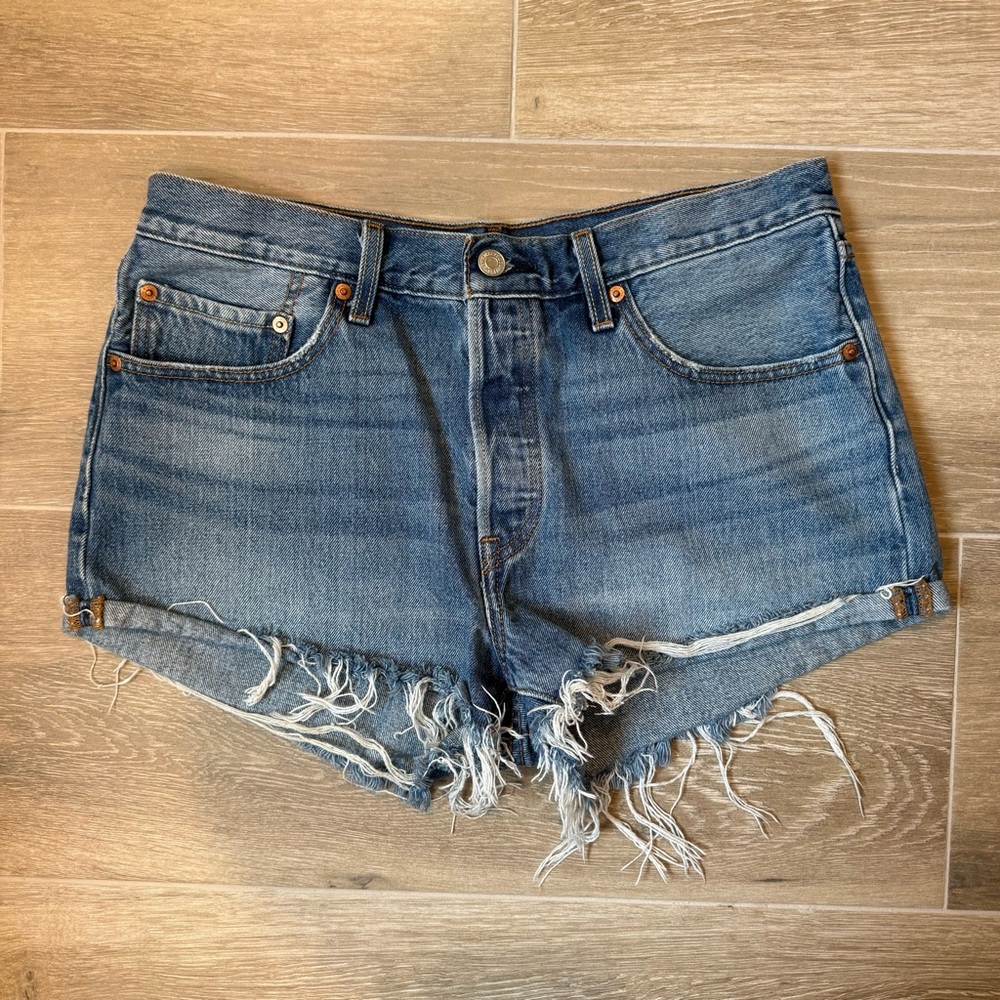 Levi’s 501 Frayed Hem Denim Shorts